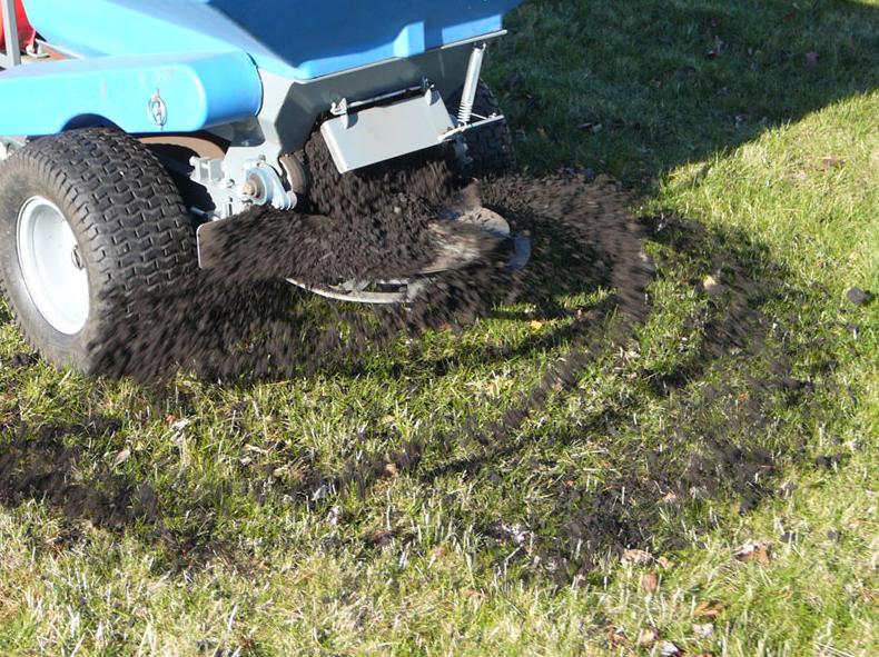 How To Use Top Dressing To Fill Out Your Yard